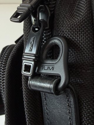 Maletín Tumi Negro Piel/Nylon Balístico Expandible