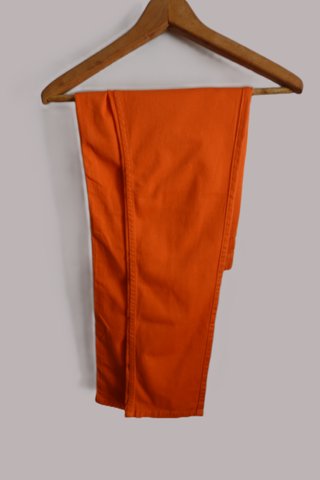 Pantalón slim naranja hombre Talla M