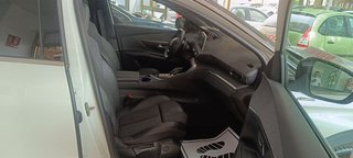 Peugeot 3008 1500 BLUEHDI GT LINE EAT8 130CV