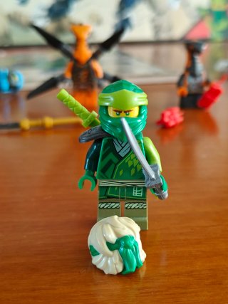 LEGO 71766 Dragón Legendario de Lloyd