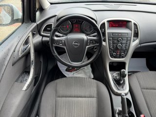 Opel Astra 110CV 2012