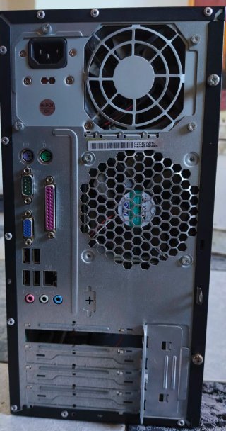 Ordenador Retro HP dx2300 con Batocera