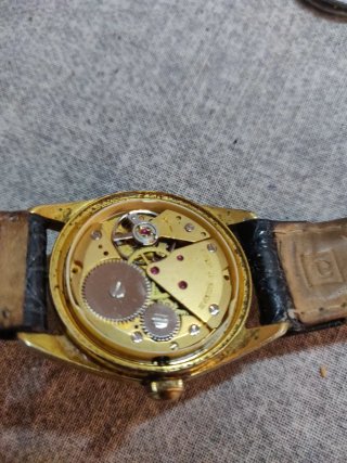 Due orologi vintage. Wintex e Bondix.