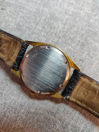 Due orologi vintage. Wintex e Bondix.