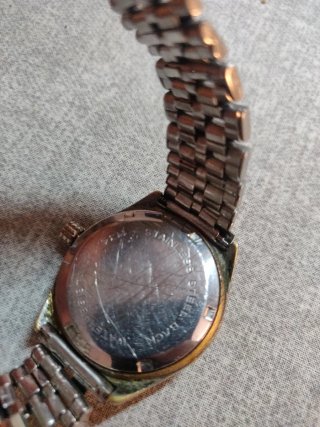 Due orologi vintage. Wintex e Bondix.