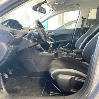 Peugeot 308 2016