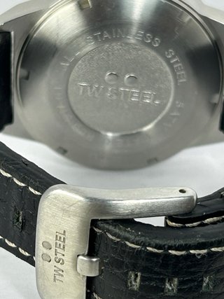 Reloj TW Steel TW622 Negro y Plateado