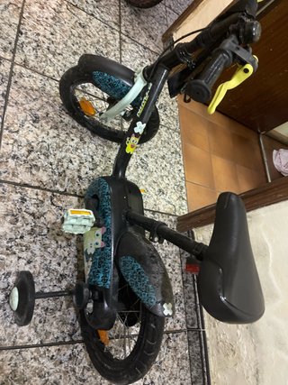 Bicicleta Infantil Roja + Bicicleta azul