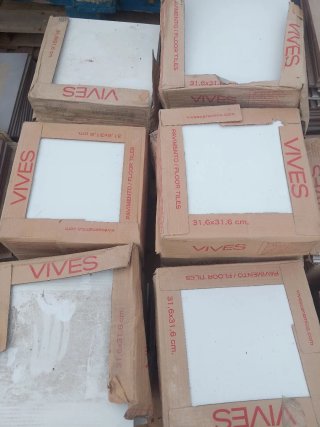 Pack Baldosas VIVES 31,6x31,6 cm