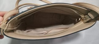 Bolso beige con bordado floral