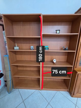 Pareja de estanterías de madera