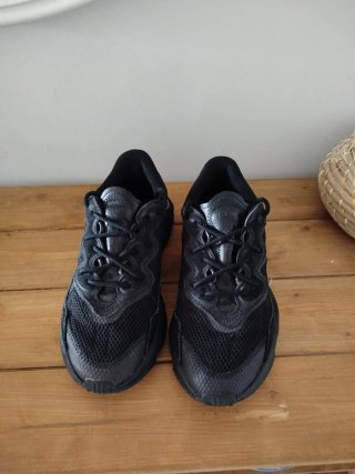 ADIDAS OZWEEGO ZAPATILLAS
