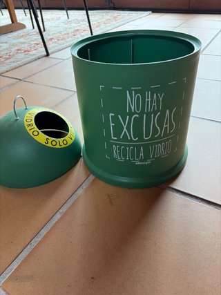 Contenedor de Vidrio Verde y Amarillo