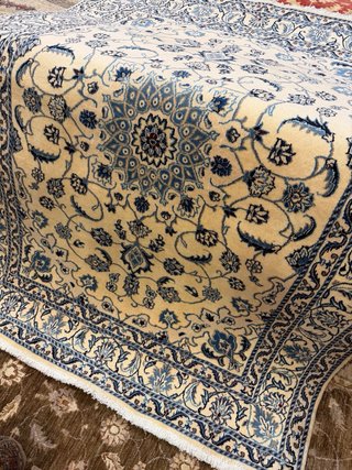 Alfombra Persa Beige y Azul