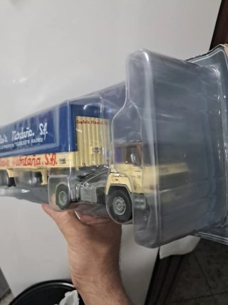 Camión Montaña S.A. 1:43