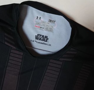 Camiseta Under Armour Star Wars Darth Vader