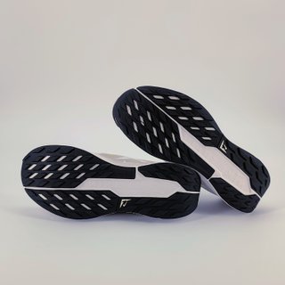 44 - Nike ReactX Pegasus Trail 5 Hombre