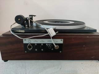 Giradiscos y Amplificador