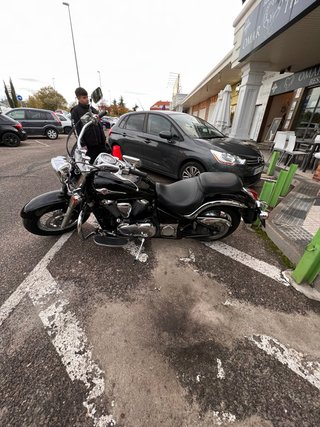Kawasaki Vulcan 900 Classic Negra