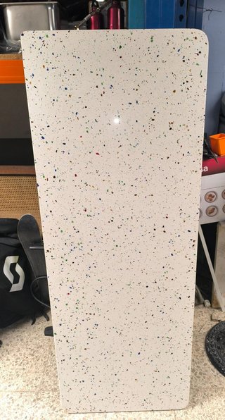 Encimera de piedra multicolor