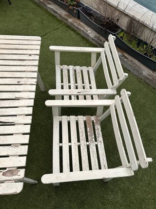 Mesa y 4 Sillas de Jardín Blancas