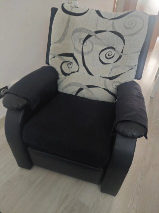 Sofá beige y negro tela y piel