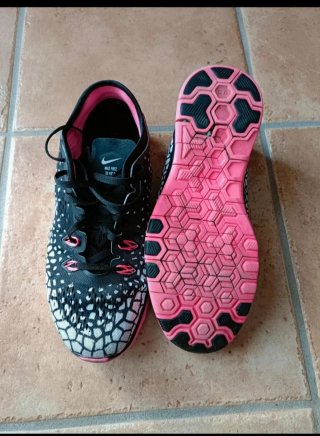 Scarpe Nike Free Donna Nero Rosa