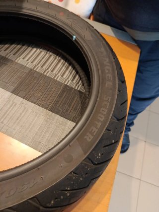 Neumáticos Pirelli Angel Scooter