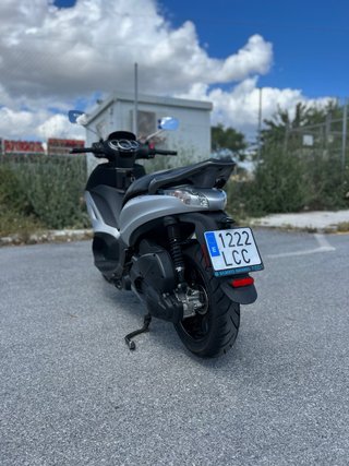 Piaggio Beverly 300i Plata 2019