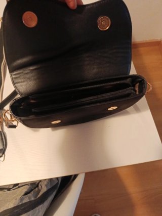 Bolso negro de ante