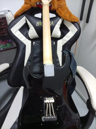 Guitarra Eléctrica Daytona Strat Negra