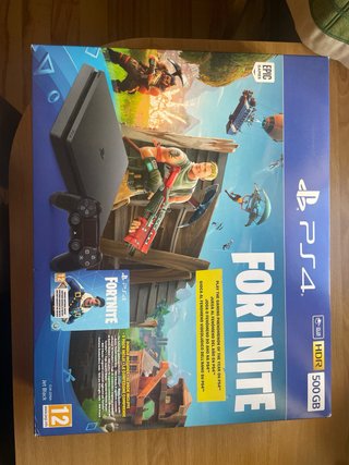 PS4 (PlayStation 4) Negra + Mando