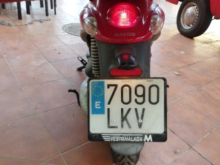 Piaggio Liberty 125 Roja