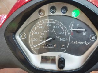 Piaggio Liberty 125 Roja
