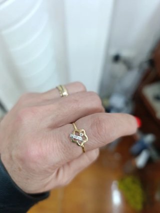 Precios rebajados. Anillo y Pendientes Flor oro