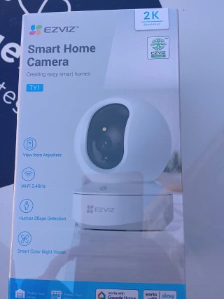 Cámara EZVIZ TY1 2K