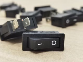 Stock 290 Interruttori a bilancere 250V