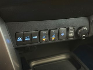 Toyota Rav4 2.5l hybrid 2WD Advance