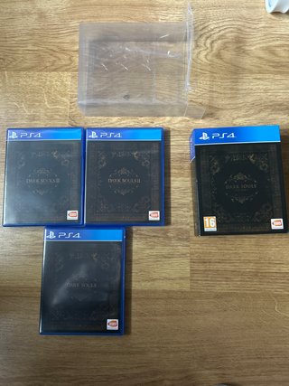Dark Souls Trilogy PS4 (PlayStation 4)