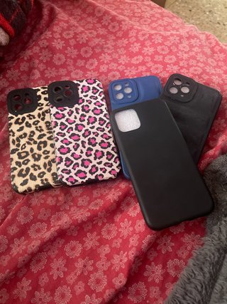 Fundas iPhone 11 Pro (3 unidades) Cada una 1 euro