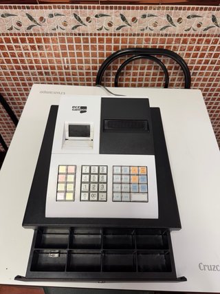 Caja Registradora Casi Nueva. Con instrucciones.