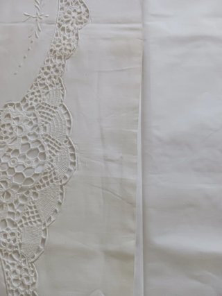 Lenzuolo e federe vintage ricamato cotone
