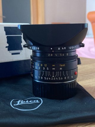 Leica Elmarit-M 28mm f/2.8 v4 + Parasol
