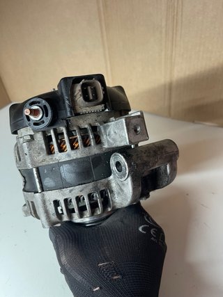 Alternador Toyota Avensis 2.0 D4D