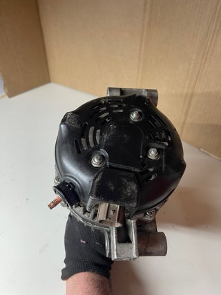 Alternador Toyota Avensis 2.0 D4D
