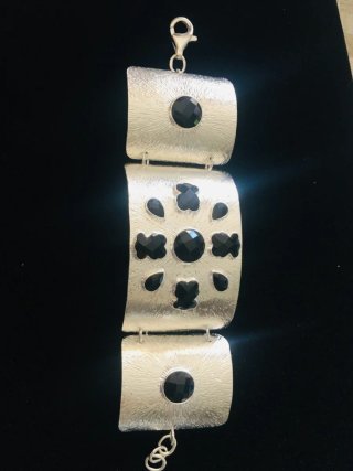 Pulsera Tous Plata Mate y Ónix Negro
