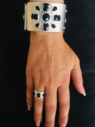 Pulsera Tous Plata Mate y Ónix Negro