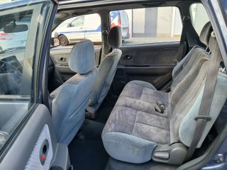 KIA Carens 2001