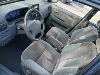 KIA Carens 2001