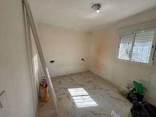 Casa adosada en venta en Iznalloz